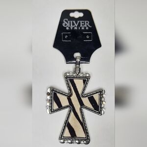 New Silver Strike belt or saddle clip Rhinestones Cross